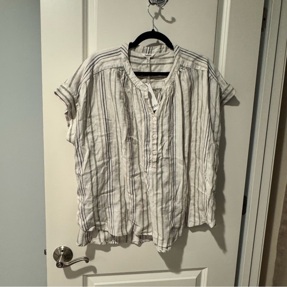 NWT Splendid Beige and Green Priya Button Down Striped Blouse | XL - Picture 3 of 7